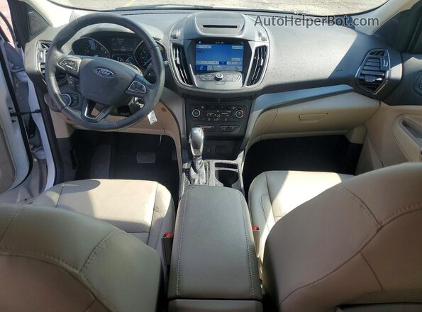 1FMCU0HD9JUC32191 2018 FORD ESCAPE Белый Вид панели приборов