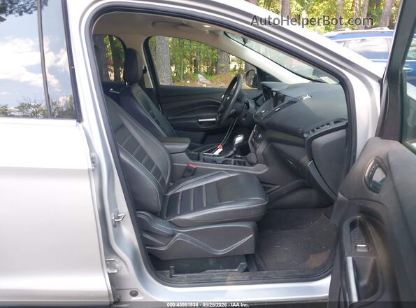 1FMCU0HD9KUB47451 2019 FORD ESCAPE Silver Սալոնի դիմացի տեսք