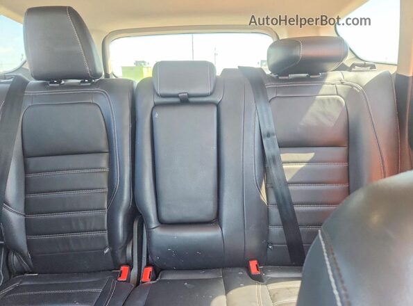 1FMCU0HDXJUD36768 2018 FORD ESCAPE Серебряный Вид задних сидений