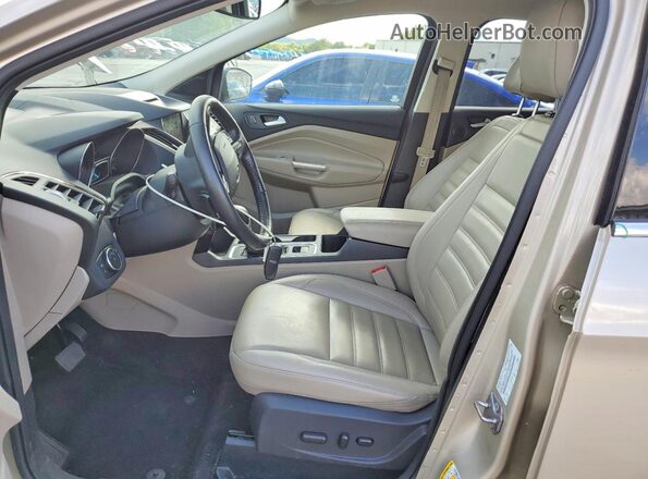 1FMCU0J92HUD07586 2017 FORD ESCAPE Tan Vista interior delantera