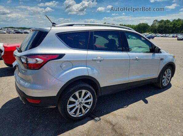 1FMCU0J96JUB16758 2018 FORD ESCAPE Silver Tył prawy