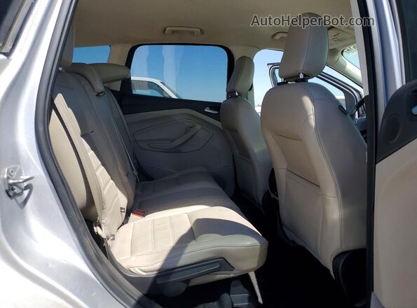 1FMCU0J96JUB62347 2018 FORD ESCAPE Silver Rear interior view