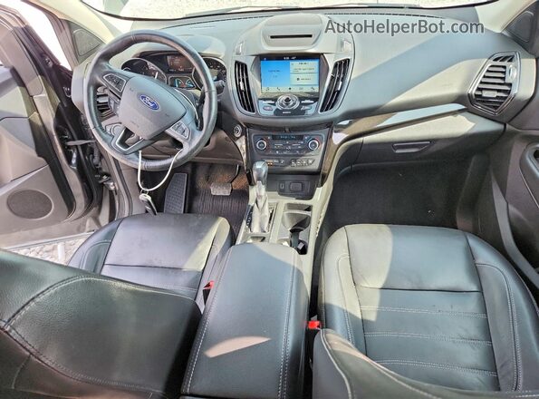 1FMCU0J97JUB66889 2018 FORD ESCAPE Серый Вид панели приборов