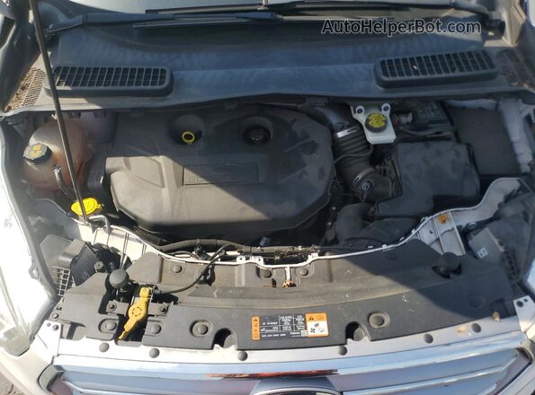 1FMCU0J99HUD59295 2017 FORD ESCAPE White Widok komory silnika