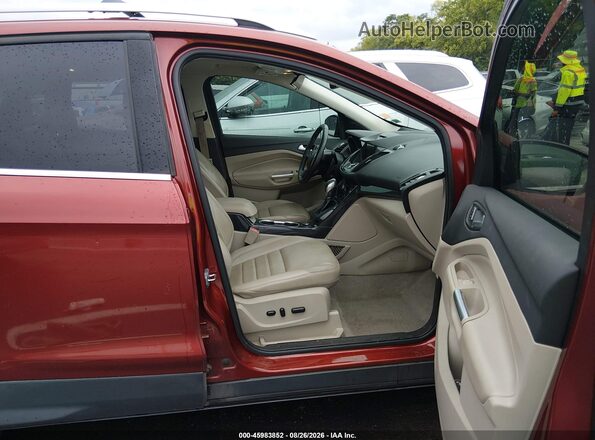 1FMCU0J9XGUC64713 2016 FORD ESCAPE Red Front interior view
