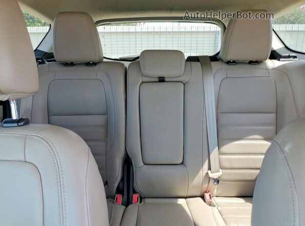 1FMCU0JD1HUD27879 2017 FORD ESCAPE White Вид задніх сидінь