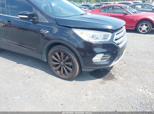 1FMCU0JD2HUF02415 2017 FORD ESCAPE Черный Вид спереди