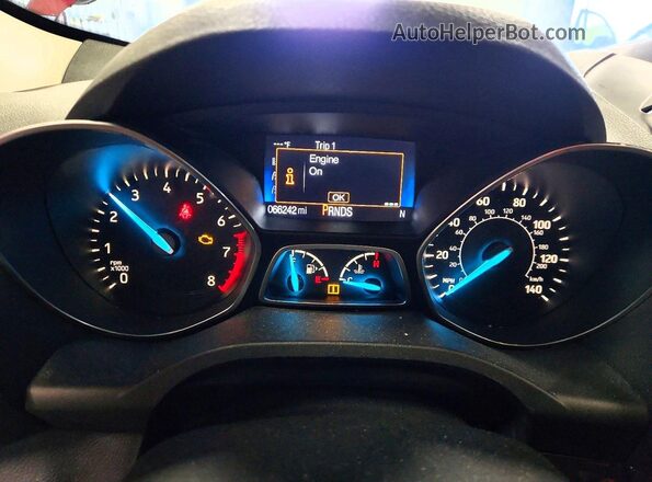 1FMCU0JD3HUB06168 2017 FORD ESCAPE Red ხელსაწყოთა პანელის ხედი