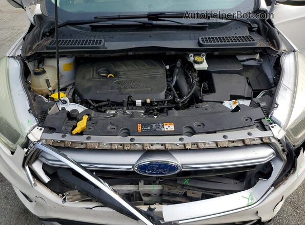 1FMCU0JD3HUD67638 2017 FORD ESCAPE White Вид підкапотного простору