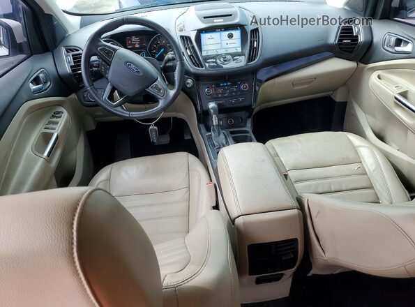 1FMCU0JD3HUD67638 2017 FORD ESCAPE White Вид панелі приладів