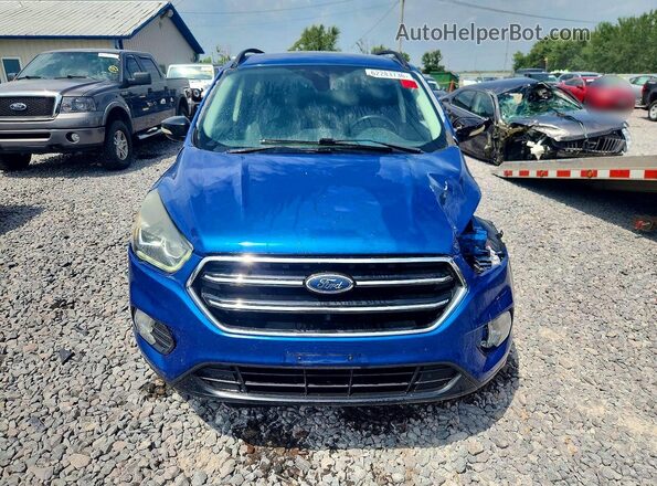 1FMCU0JD4HUA27673 2017 FORD ESCAPE Blue Widok z przodu