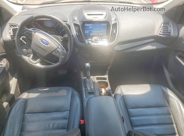 1FMCU0JD4HUA48359 2017 FORD ESCAPE Maroon Widok deski rozdzielczej