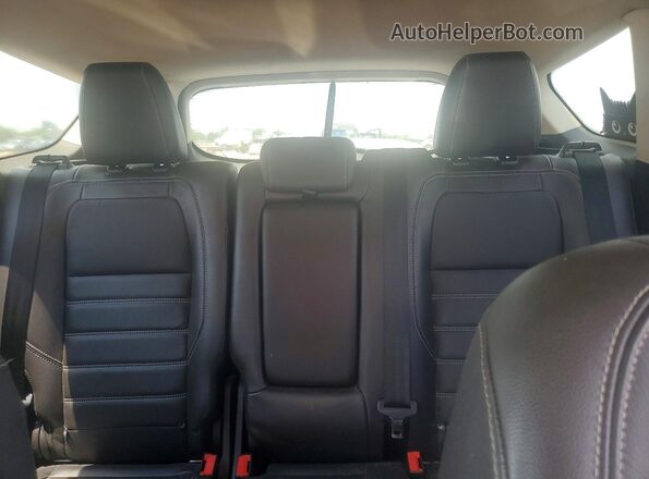 1FMCU0JD4HUA48359 2017 FORD ESCAPE Maroon Widok tylnych siedzeń