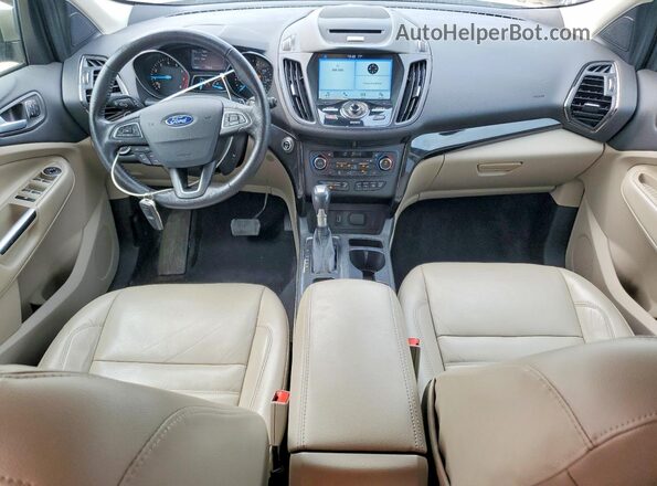 1FMCU0JD6HUB06102 2017 FORD ESCAPE Beige Widok deski rozdzielczej