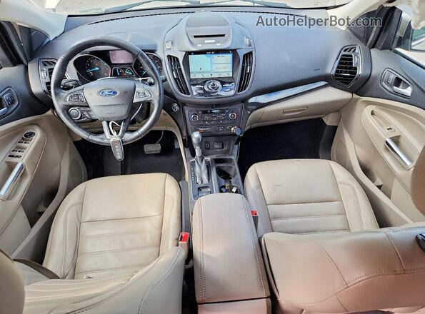 1FMCU0JD9HUD90373 2017 FORD ESCAPE Beige Вид панелі приладів
