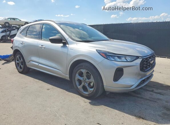 1FMCU0MN2RUA38970 2024 FORD ESCAPE Silver Передня права чверть