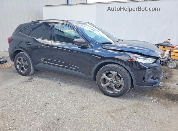 1FMCU0MN2SUA15078 2025 FORD ESCAPE Черный Передняя правая четверть