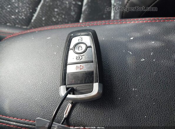 1FMCU0MN2TUA29306 2026 FORD ESCAPE Gray Widok deski rozdzielczej