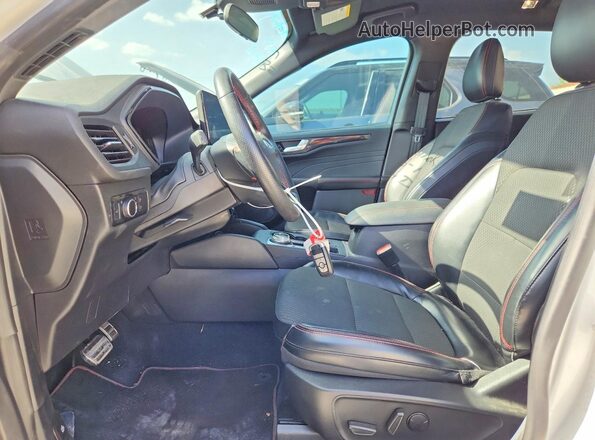 1FMCU0MN4PUA83986 2023 FORD ESCAPE Белый Вид салона спереди