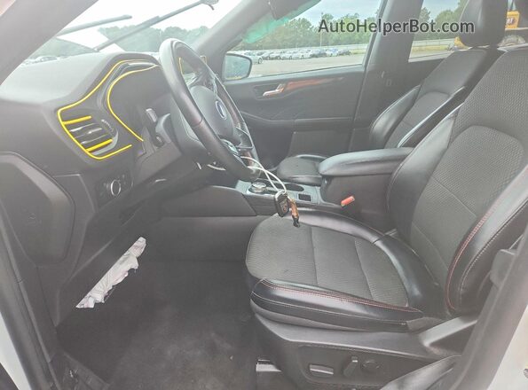 1FMCU0MN7PUA38220 2023 FORD ESCAPE White Widok wnętrza z przodu