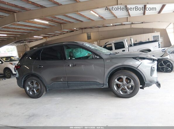 1FMCU0MN8TUA29374 2026 FORD ESCAPE Серый Вид задней части салона