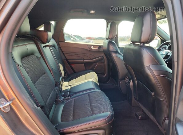 1FMCU0MZ1RUB11118 2024 FORD ESCAPE Gray Rear interior view