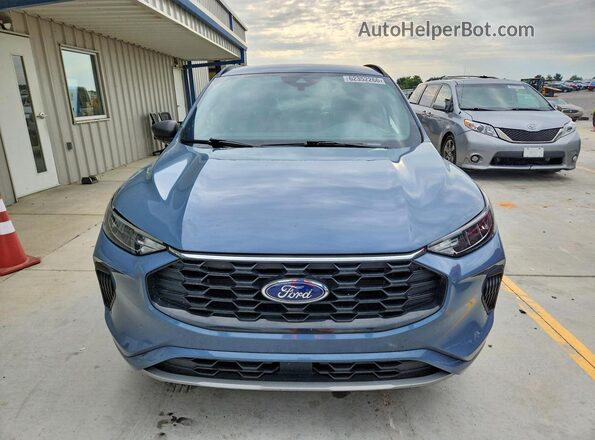 1FMCU0MZ3RUA73360 2024 FORD ESCAPE Серый Вид спереди
