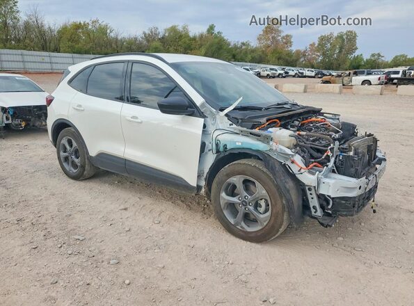 1FMCU0MZ8SUA53675 2025 FORD ESCAPE White წინა პანელის ხედი