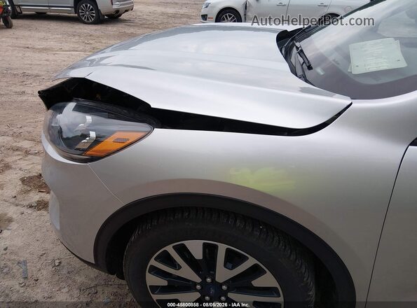1FMCU9BZ7LUA56687 2020 FORD ESCAPE Silver 