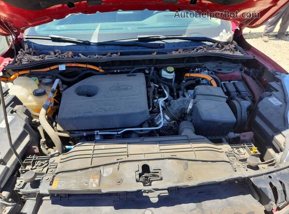 1FMCU9DZ6LUB24653 2020 FORD ESCAPE Red Engine compartment view