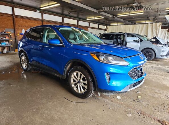1FMCU9G60MUA00185 2021 FORD ESCAPE Blue Front right
