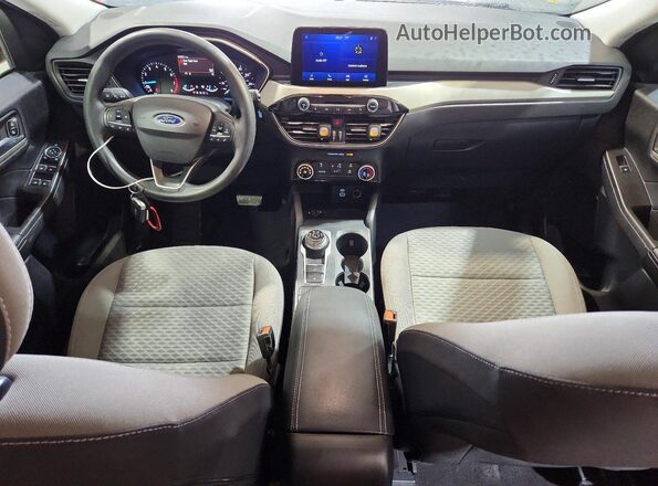 1FMCU9G62MUA42258 2021 FORD ESCAPE Silver Dashboard view