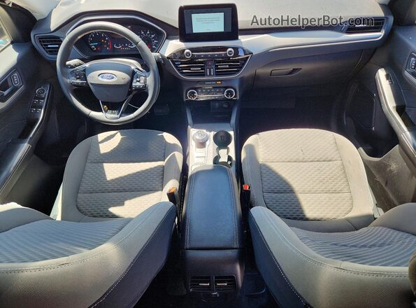 1FMCU9G63NUB22962 2022 FORD ESCAPE Серебряный Вид панели приборов