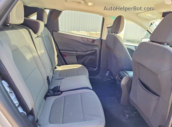 1FMCU9G63NUB22962 2022 FORD ESCAPE Серебряный Вид задней части салона