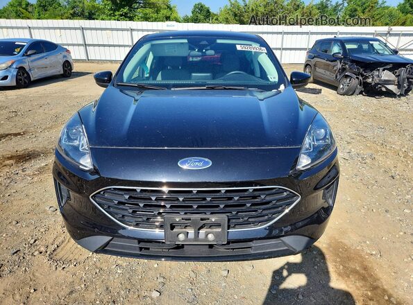1FMCU9G63NUB33797 2022 FORD ESCAPE Черный Вид спереди