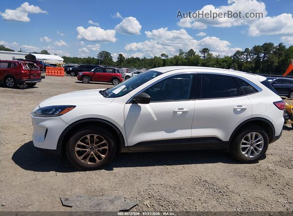 1FMCU9G63NUB47960 2022 FORD ESCAPE Белый Панорамный вид салона 360°