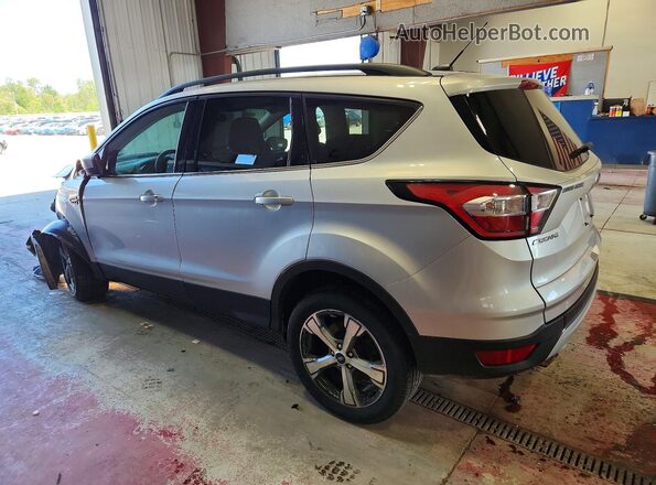1FMCU9G91HUD50344 2017 FORD ESCAPE Серебряный Задняя левая четверть
