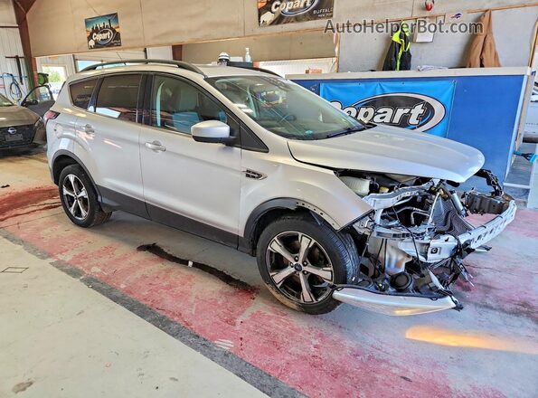 1FMCU9G91HUD50344 2017 FORD ESCAPE Серебряный Передняя правая четверть