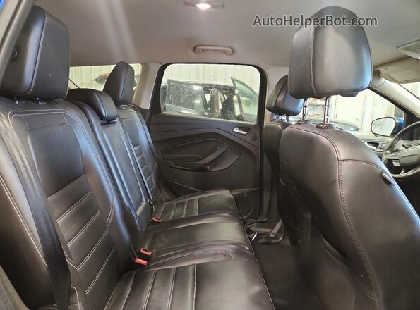 1FMCU9G92HUB78700 2017 FORD ESCAPE Синий Вид задней части салона