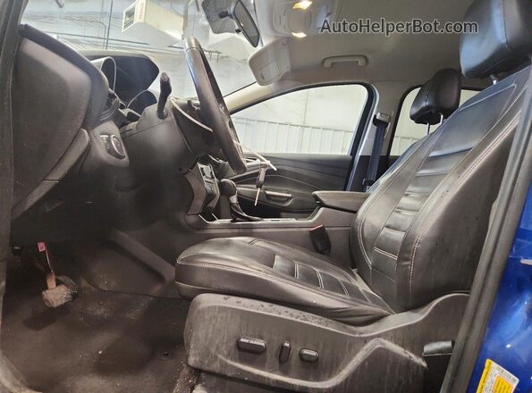 1FMCU9G92HUB78700 2017 FORD ESCAPE Синий Вид салона спереди