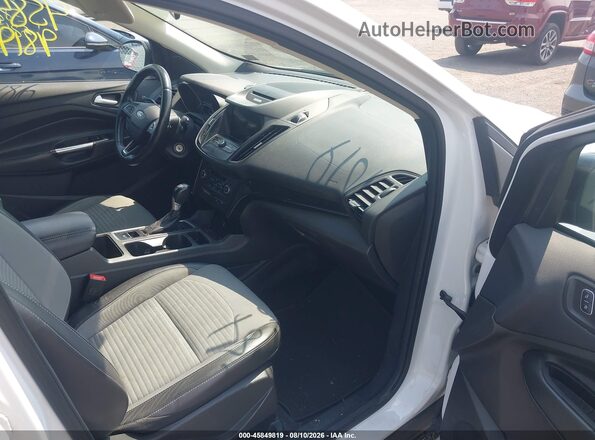 1FMCU9G94HUE30706 2017 FORD ESCAPE White Սալոնի դիմացի տեսք