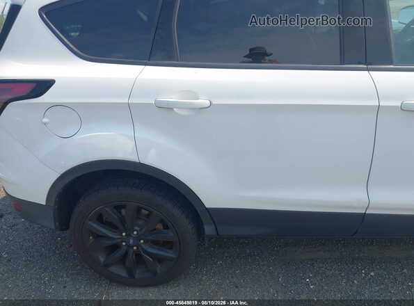 1FMCU9G94HUE30706 2017 FORD ESCAPE White Դիմացի տեսք