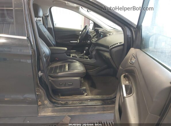 1FMCU9G96HUE80507 2017 FORD ESCAPE Black Вид салону спереду