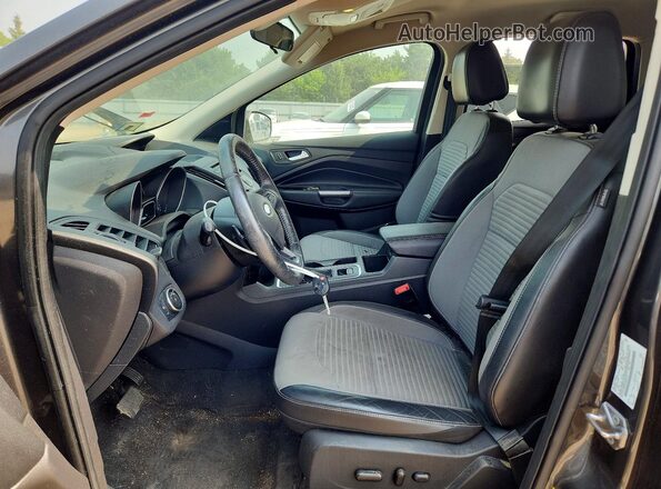 1FMCU9G98HUB97123 2017 FORD ESCAPE Gray Widok wnętrza z przodu