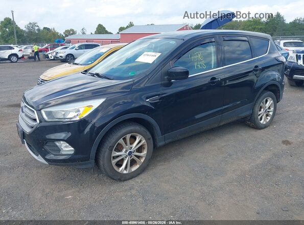 1FMCU9G99HUA28440 2017 FORD ESCAPE Black Vista tres cuartos delantera izquierda