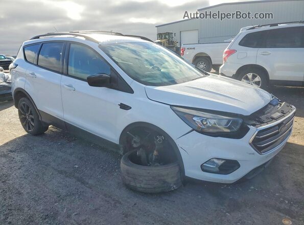 1FMCU9G99HUD70941 2017 FORD ESCAPE Белый Передняя правая четверть