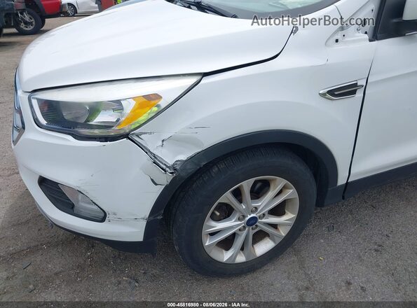 1FMCU9G9XJUB48592 2018 FORD ESCAPE White Front view