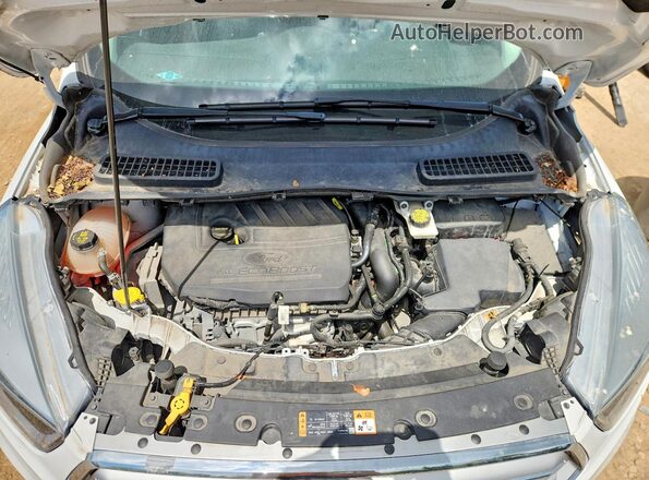 1FMCU9GD0HUC32273 2017 FORD ESCAPE White Vista del compartimento del motor