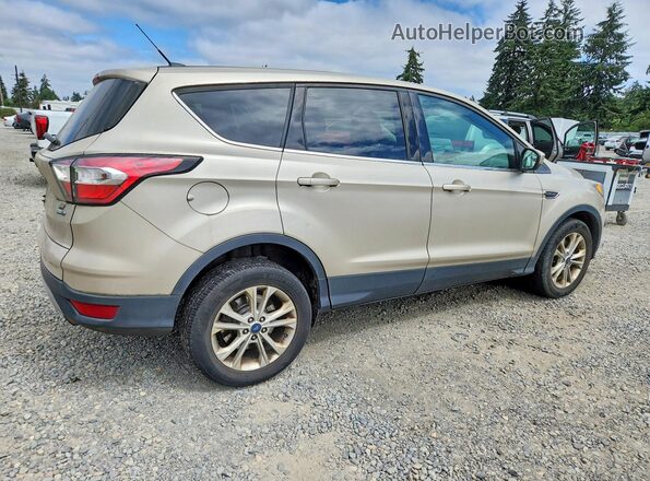 1FMCU9GD0HUC81019 2017 FORD ESCAPE Бежевый Задняя правая четверть