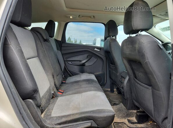 1FMCU9GD0HUC81019 2017 FORD ESCAPE Бежевый Вид задней части салона
